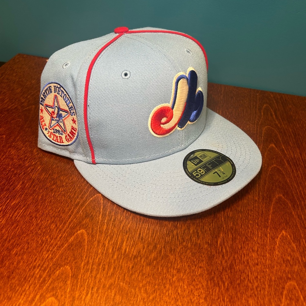 New Era Expos Fitted Hat (7-1/4) Brand new all stickers still on